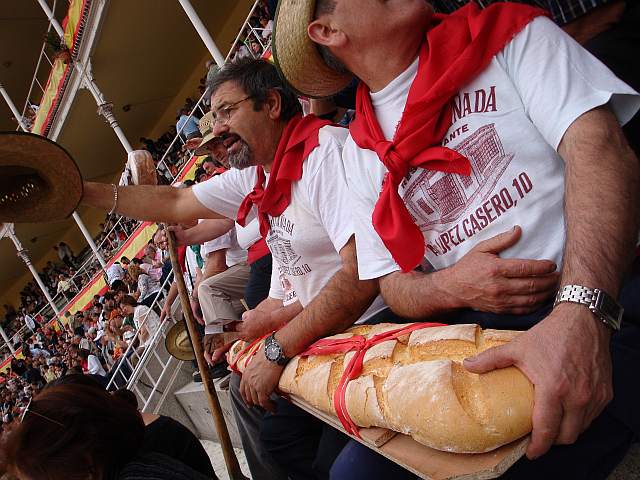 - Falta pan para tanto chorizo plaza toros Ventas Madrid #9m 2009