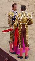 Jose Luis Moreno dedicando uno de sus toros a Frascuelo